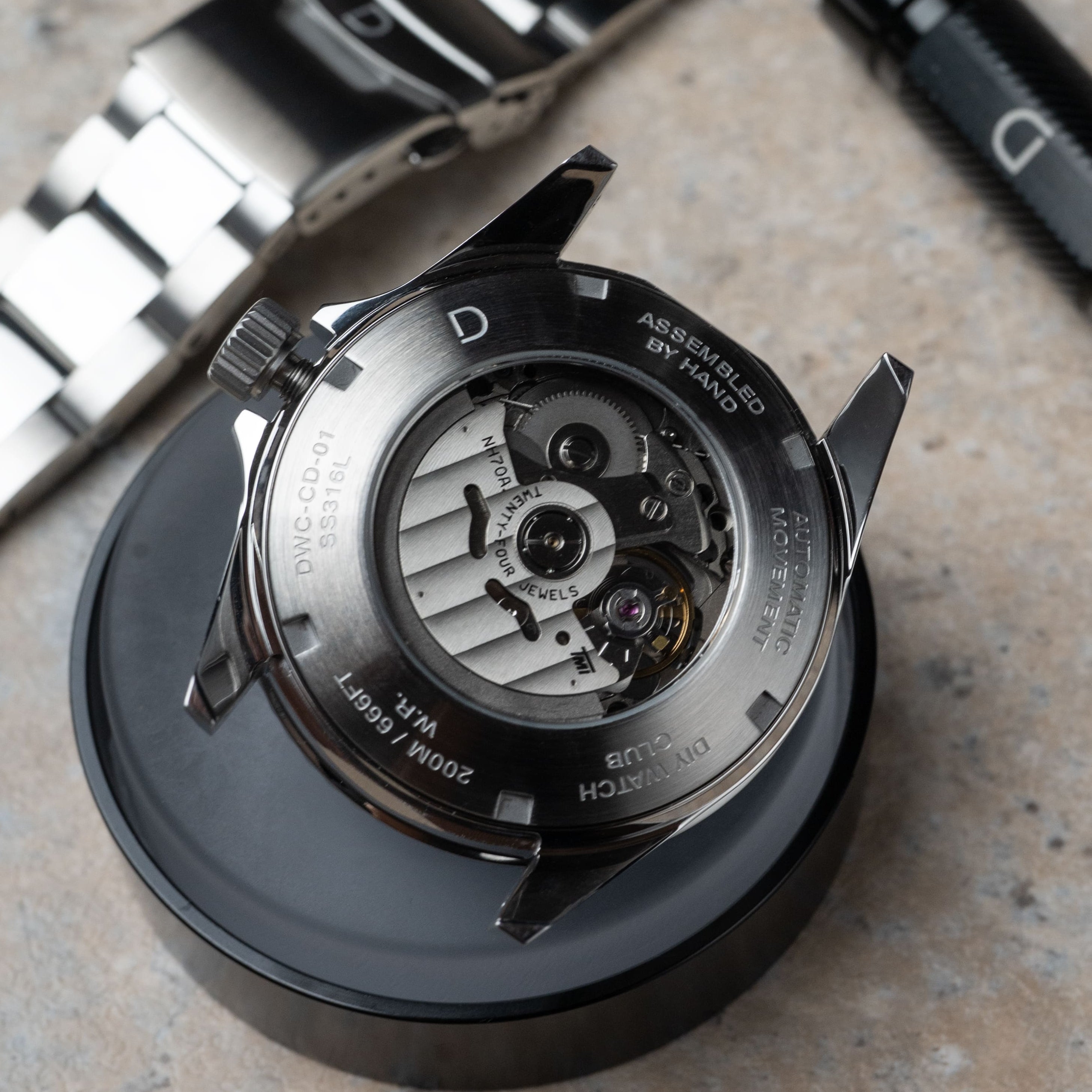 42mm クリスタルダイヤル ダイバーズウォッチ ブルー DIYキット | ステンレススチールブレスレット | 日本製 BGW9スーパールミ 夜光付き | TMI NH70A 自動巻きムーブメント