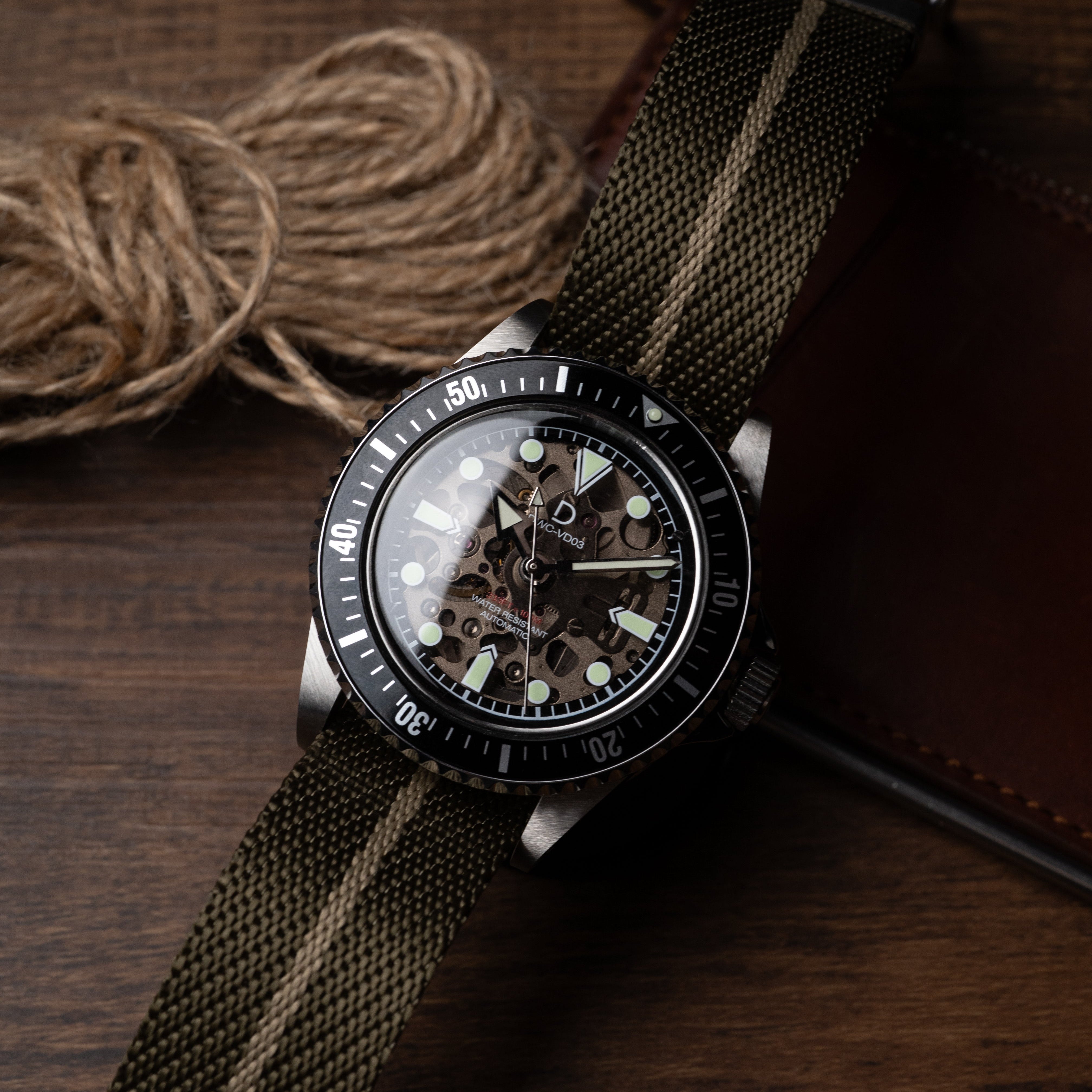 MODコンボセット | 40mm ヴィンテージ クリスタルダイヤル ダイバーズウォッチ ブルー DIYキット | ストラップ・ベゼル・ベゼルインサート各2点付き | セイコーNH70A ムーブメント