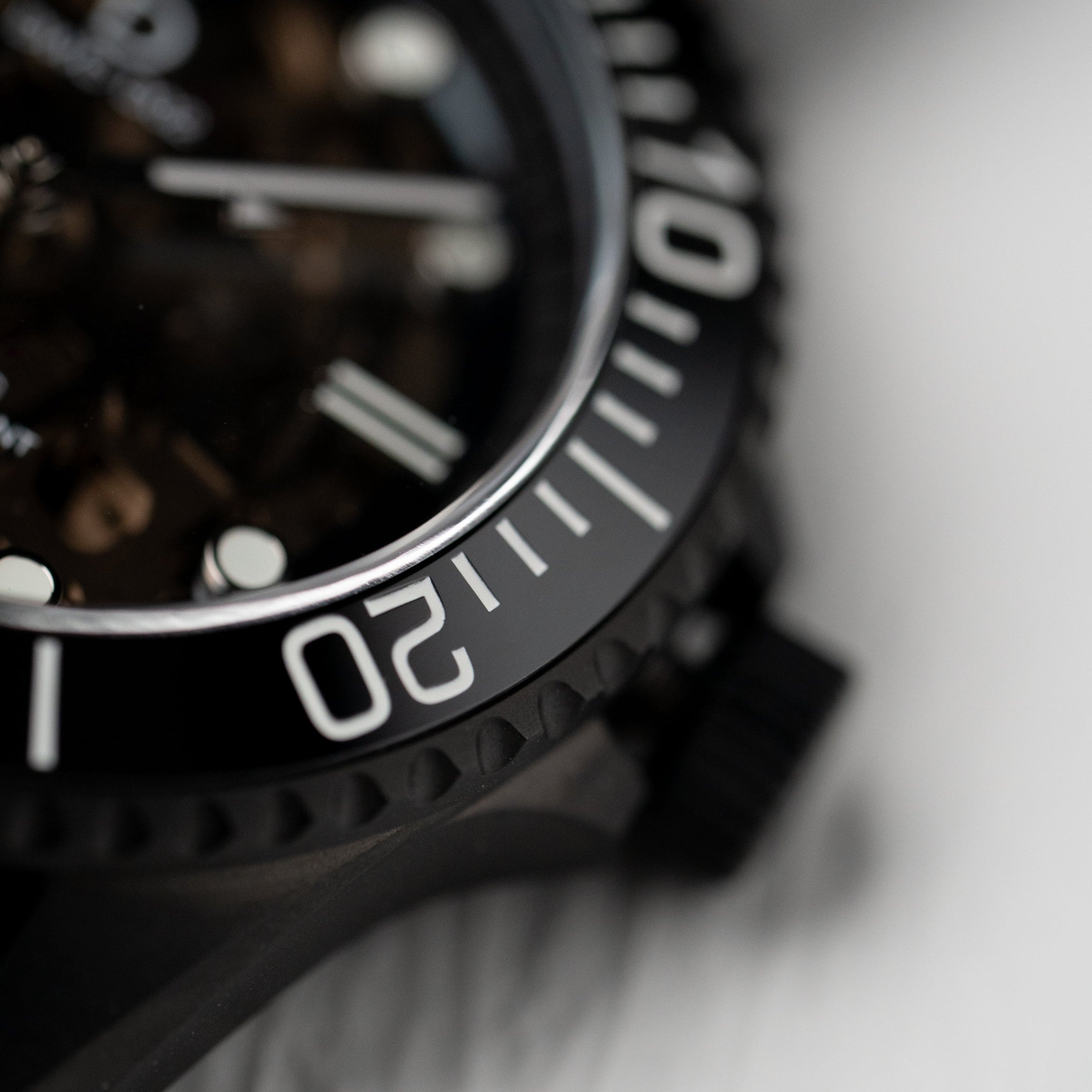 42mm PVDブラック クリスタルダイヤル ダイバーズウォッチ DIYキット | セラミック製ダイバーズベゼルインサート（日本製BGW9スーパールミ付き）| セイコーNH70A ムーブメント