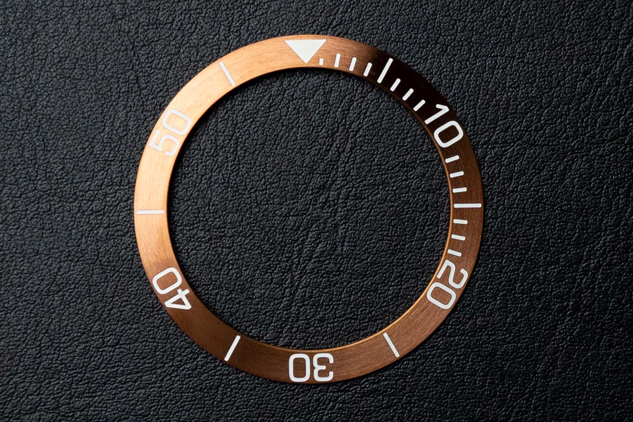 39.4mm ステンレススチール ダイバーベゼルインサート ライトブラウン - Type B